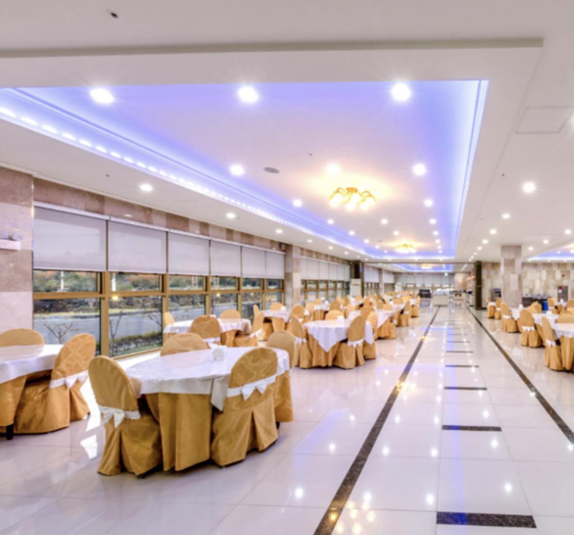 Pearly Hotel Jeju Buitenkant foto