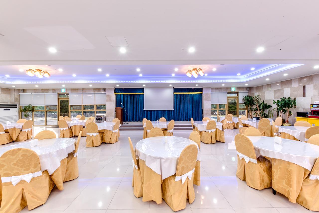 Pearly Hotel Jeju Buitenkant foto