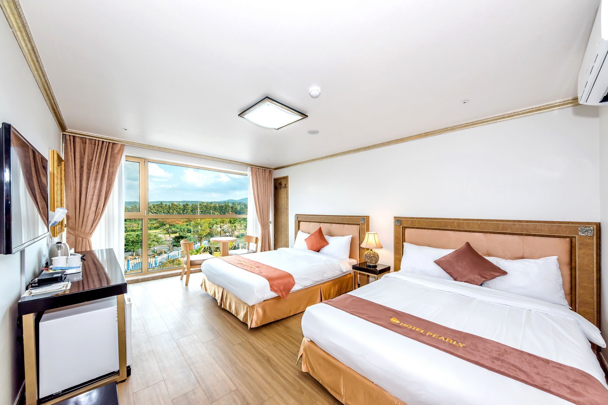 Pearly Hotel Jeju Buitenkant foto